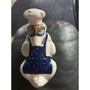 Vintage polar bear ceramic for baking soda in the refrigerator
